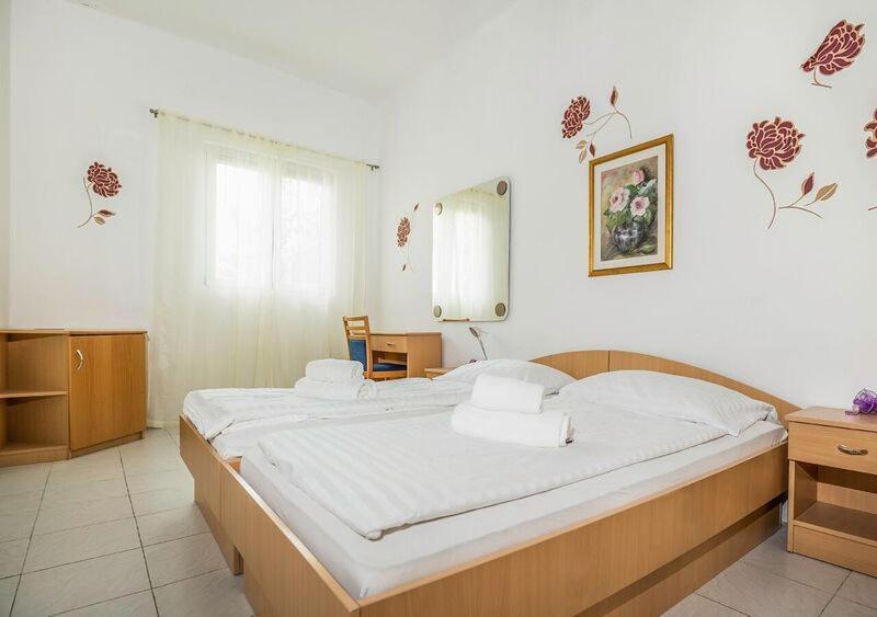 Apartments Tepavac Novi Vinodolski Bagian luar foto